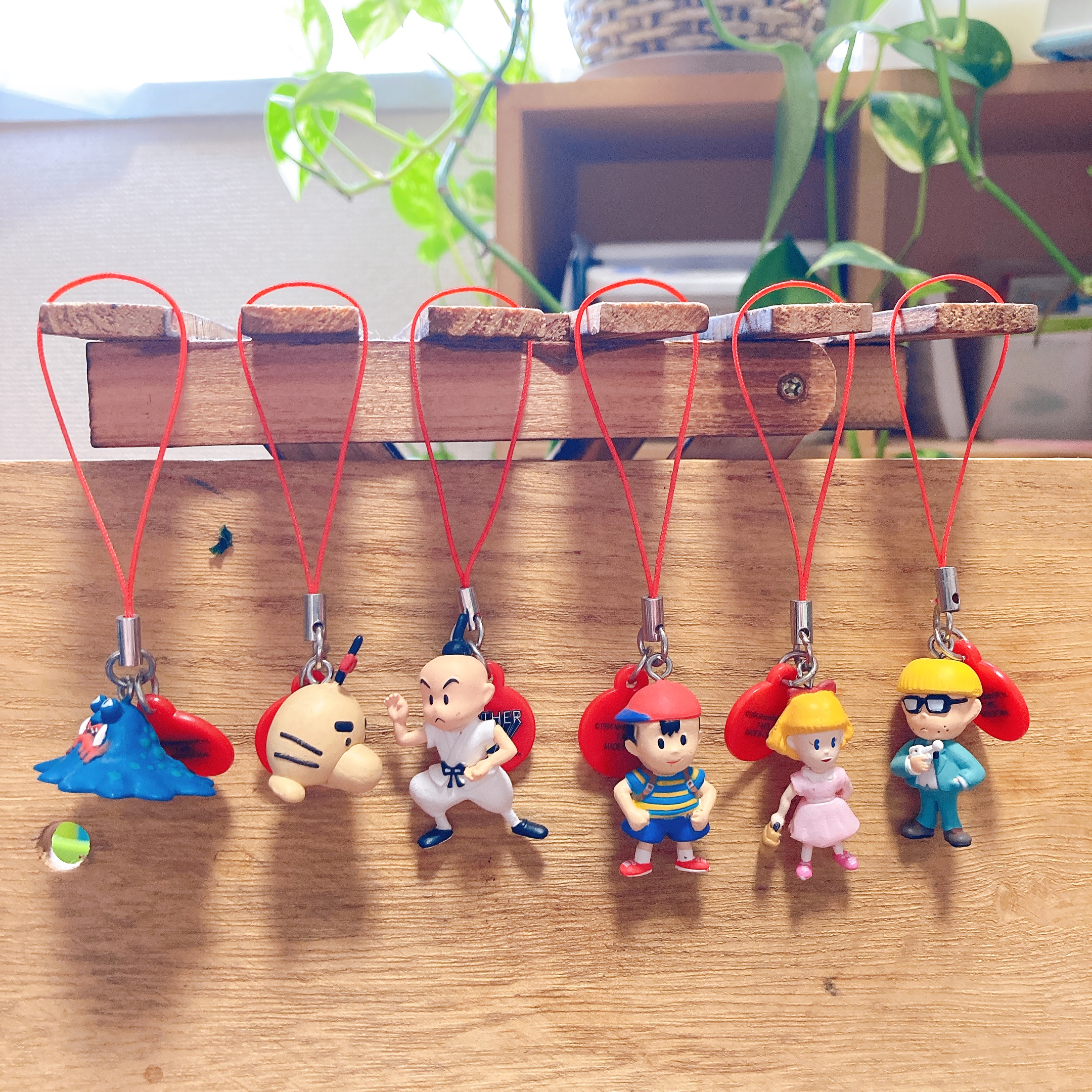 Nintendo MOTHER 1＋2 どせいさん ストラップ Amazon.co.jp: MOTHER 1+2 どせいさんストラップ : 家電＆カメラ